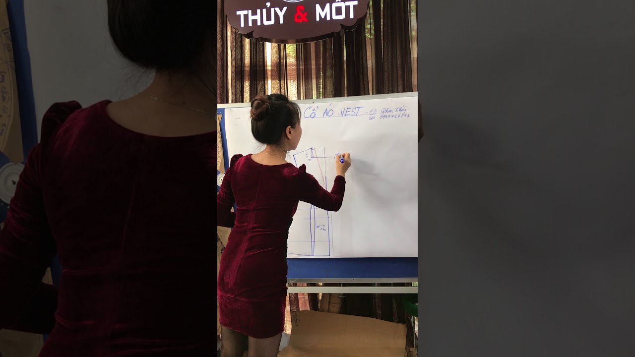 Phần 1 cổ vest 2 ve liền của cô phan Thuỷ
