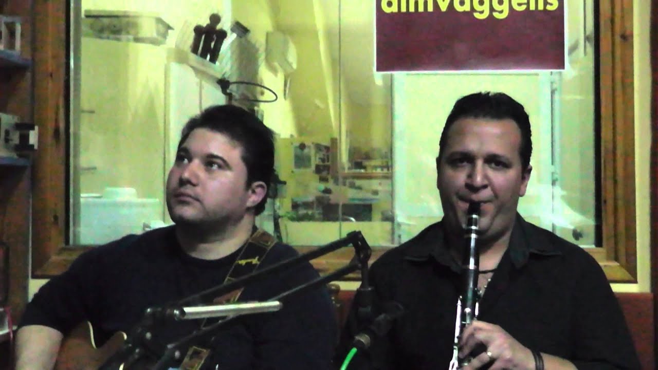 Μια γριά μάνα- Βαθειά θα σκάψω-Αχνούλας