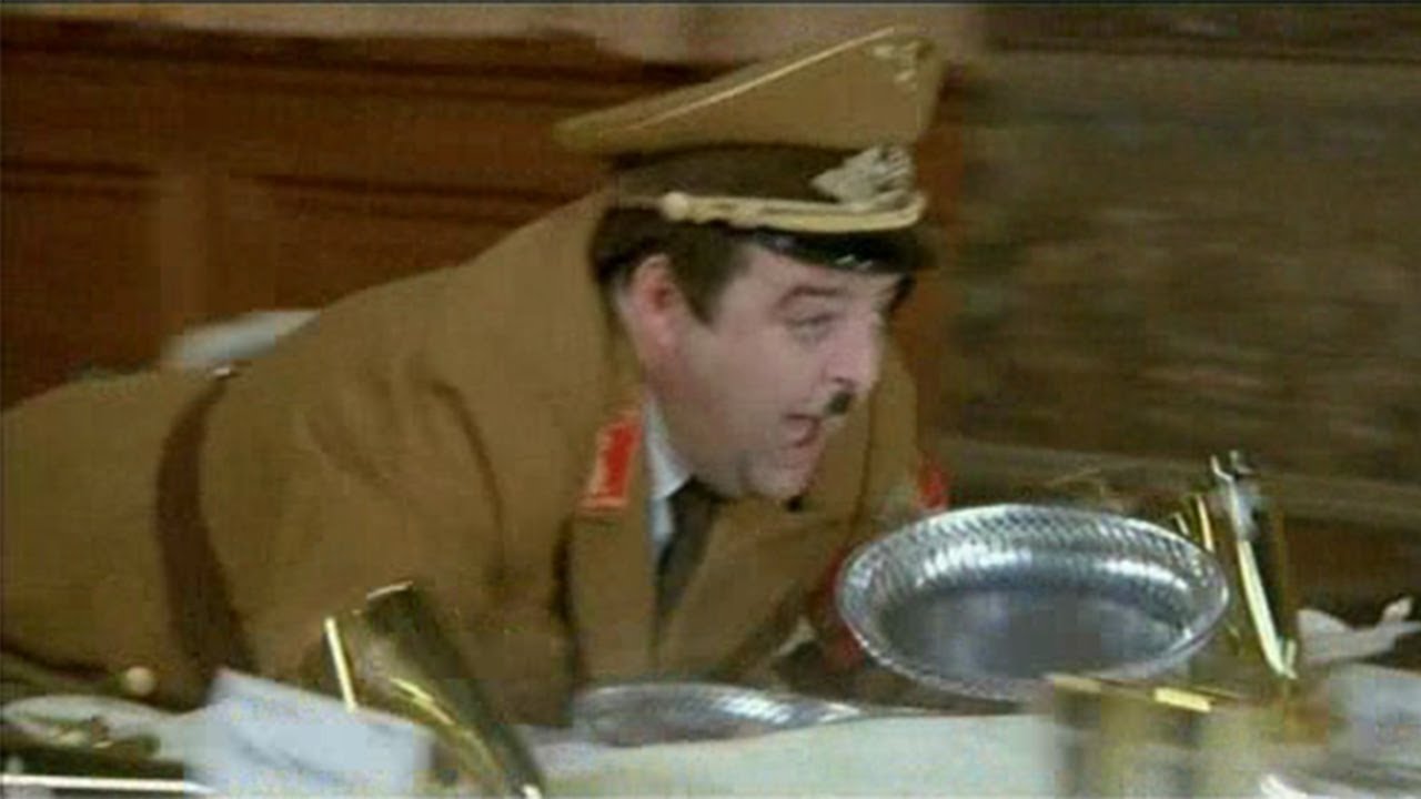 Ludwig von Apfelstrudel - Demi-fr&egrave;re d'Hitler (Jacques Villeret) - Papy fait de la r&eacute;sistance