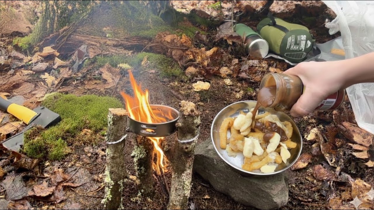 This Tiny Floating Stove Cooked Poutine?!