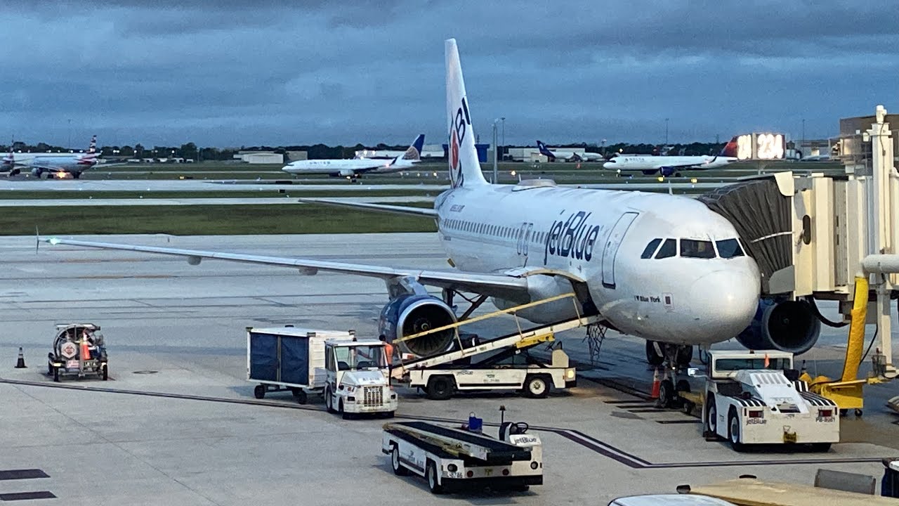 Orlando (MCO) ~ Los Angeles (LAX) - JetBlue Airways - Airbus A320-200 - Full Flight