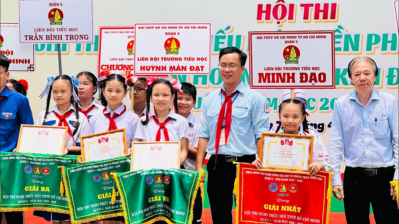 Liên đội trường tiểu học Huỳnh Mẫn Đạt - hội thi nghi thức Đội cấp quận 5 (15/04/2023)