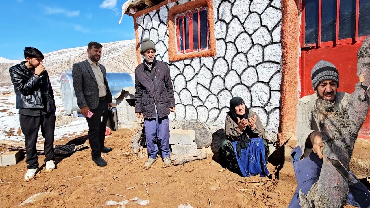 Grandparents and grandparents fight to keep Shahin's half-brother Mohammad.