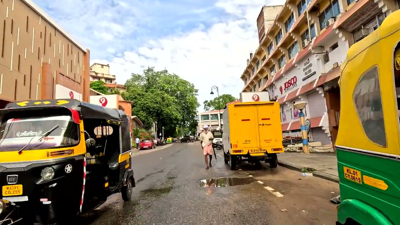 Trivandrum City - Walking Tour 🔥 Thiruvananthapuram - Capital of Kerala, India  🔥   4K- 60 FPS