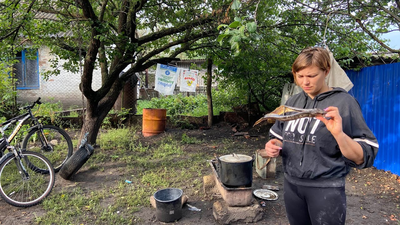Знімала опалубку і випадково натрапила на щуку про яку забула була