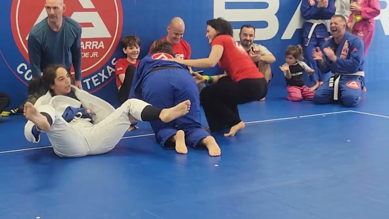 Mom's first#gimatch #jiujitsu
