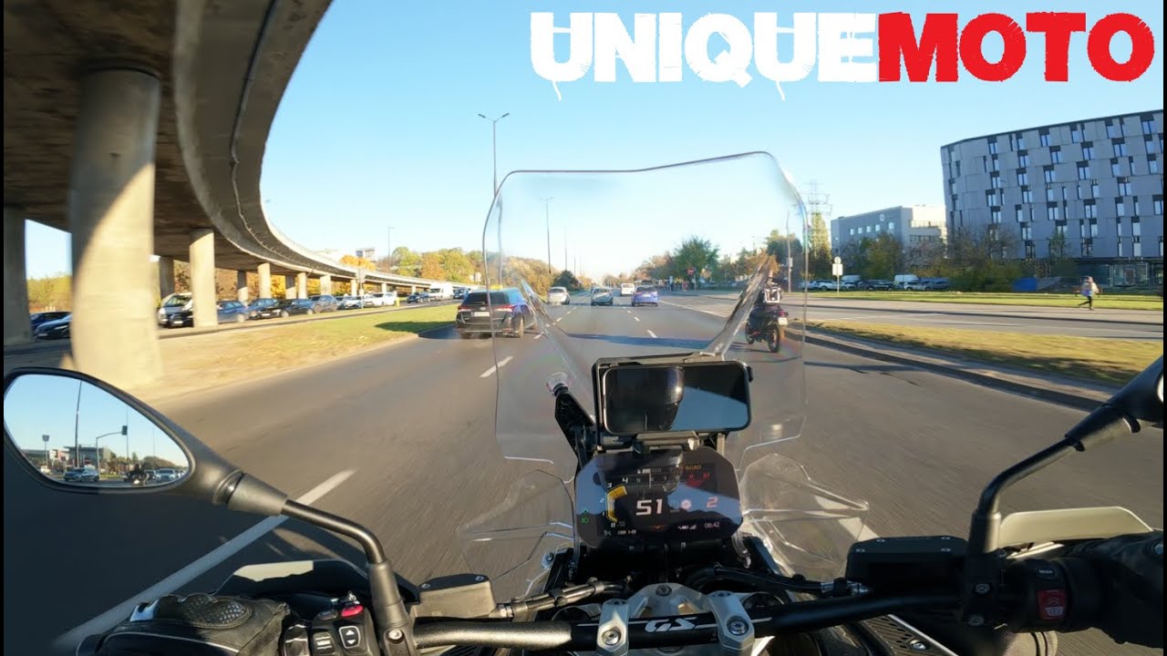 Ślisko i zimno, ale trzeba na moto