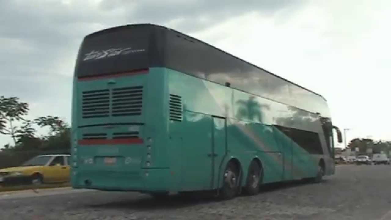 Turistar Lujo Doble Piso Ayats-Eclipse llegando por primera vez a Pto. Vallarta