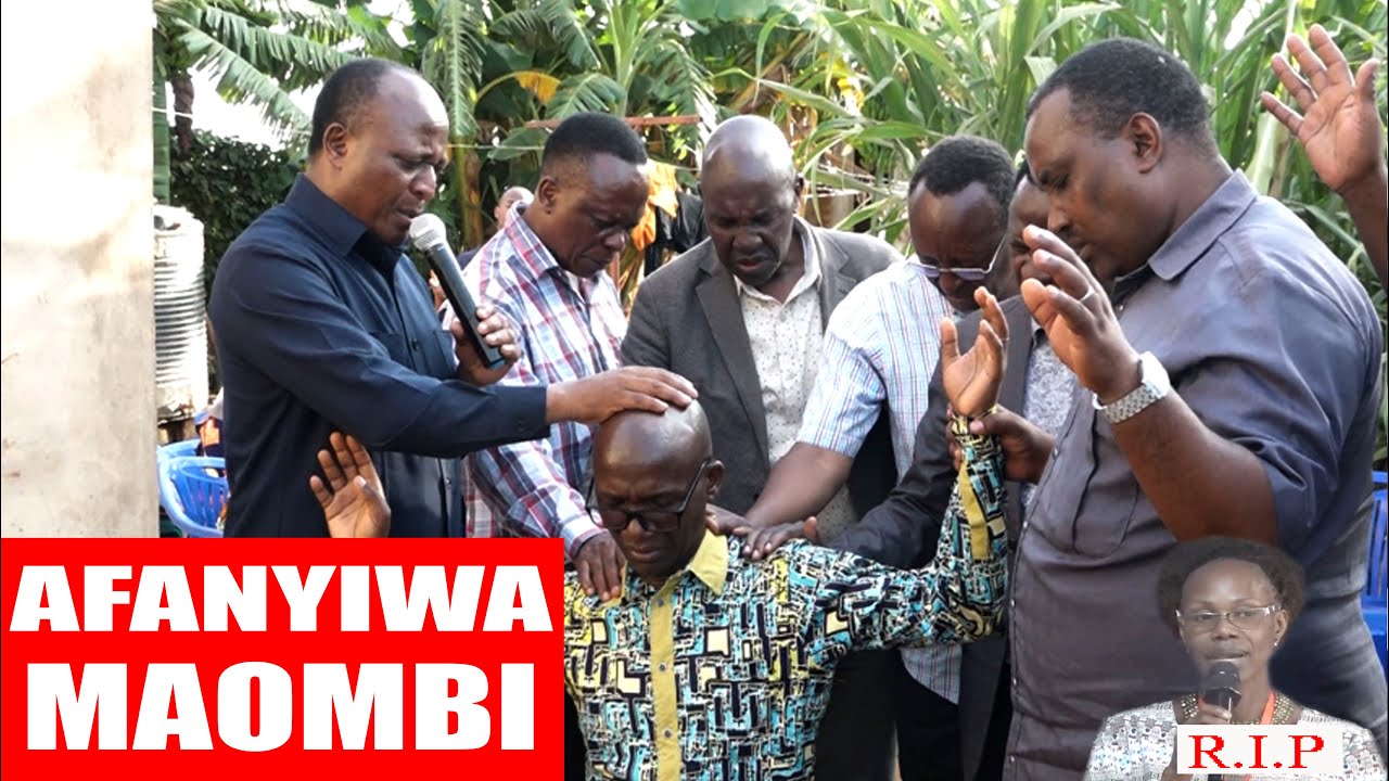 MUME WA MAREHEMU AFANYIWA MAOMBI MAALUM NA JOPO LA KAMATI YA JIMBO LA ARUSHA KATI WAKIONGOZWA NA ASK
