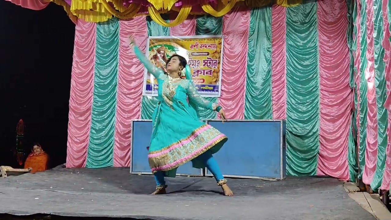 Mere dholna sun ।। Dance by Sayani ।। Bollywood song।।