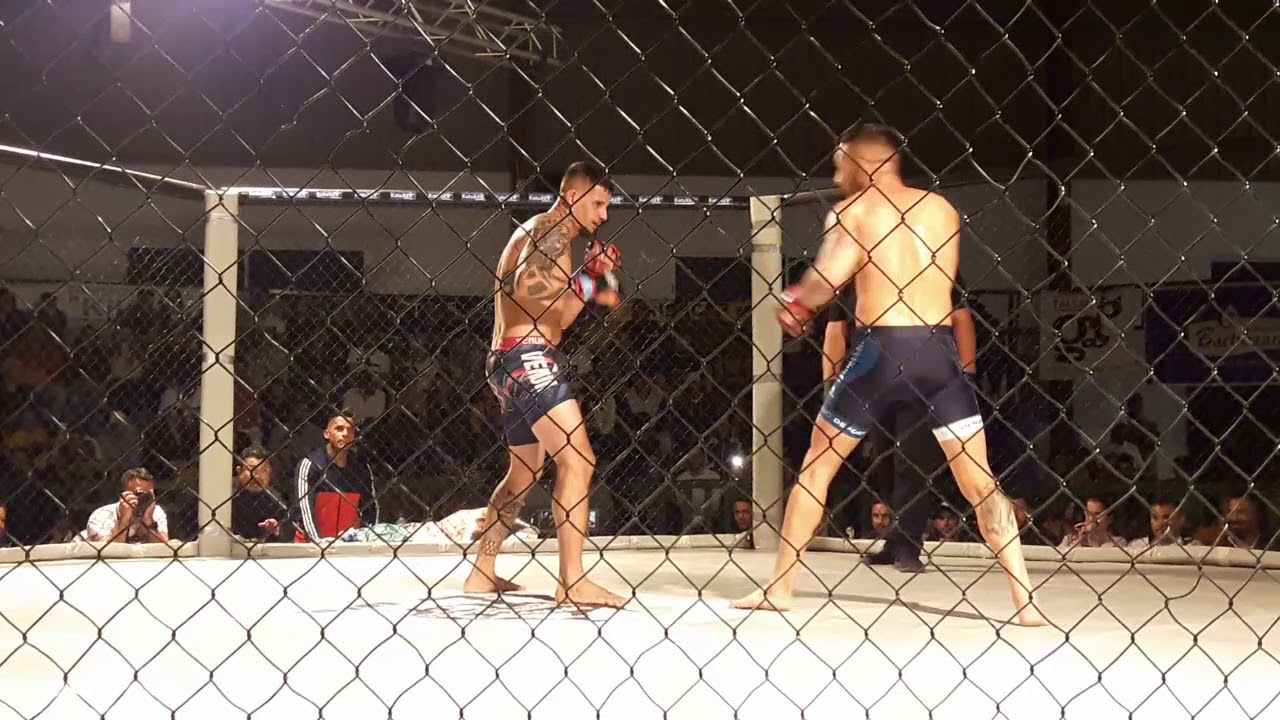 Hecher Sosa, primera victoria como profesional ante Ricardo Morais 'Bombinha'