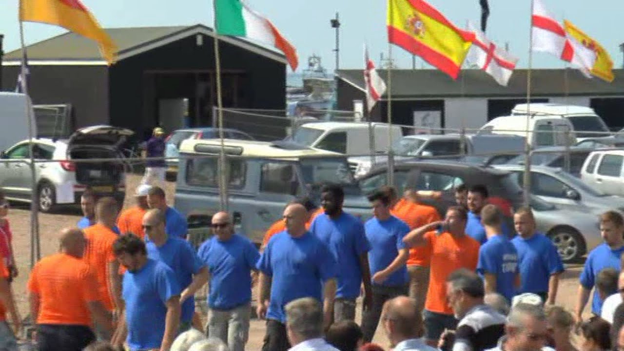 TUG OF WAR 2014 Part 1