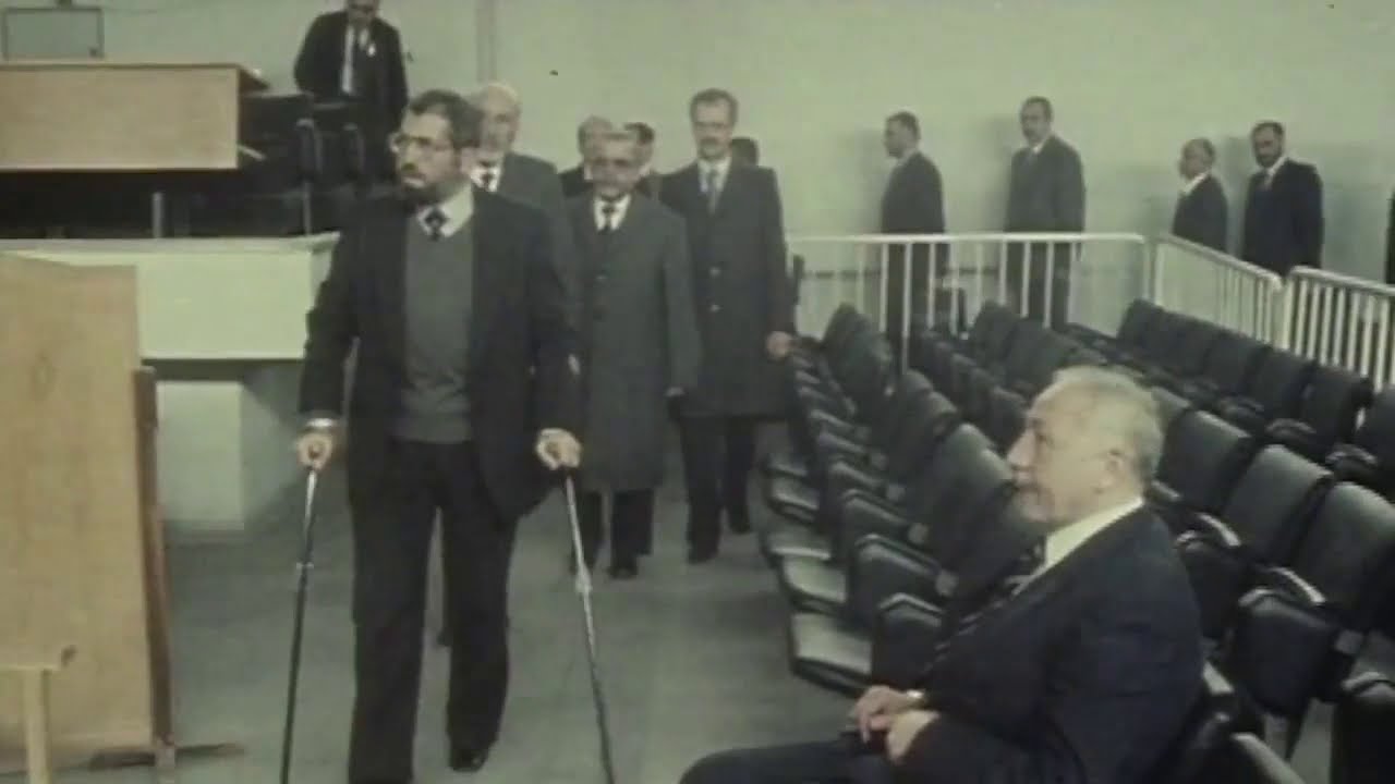 Prof Dr Necmettin Erbakan ve Milli Selamet Parti'lilerin 12 Eyl&uuml;l d&ouml;nemindeki mahkeme g&ouml;r&uuml;nt&uuml;leri
