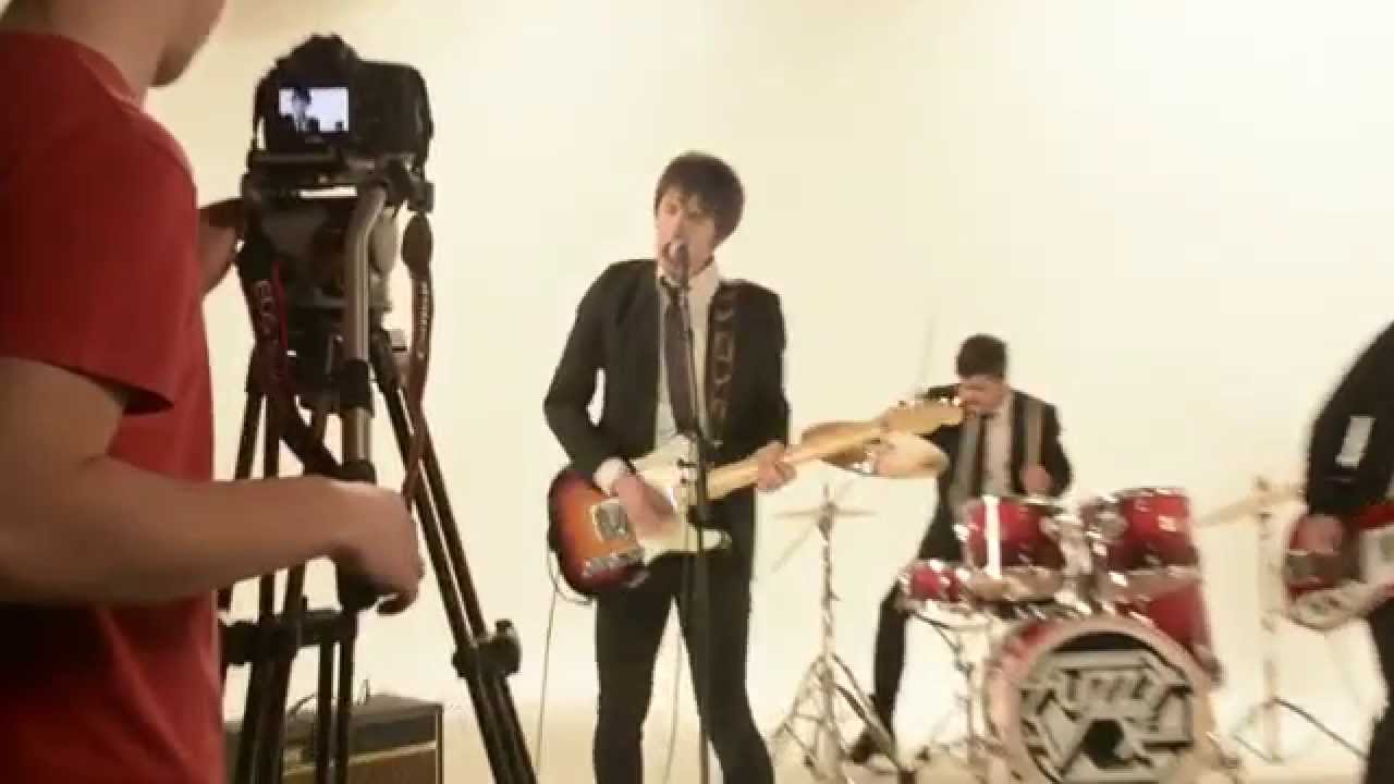 FUZZY VOX - MAN OF SOLUTION (MAKING OF)