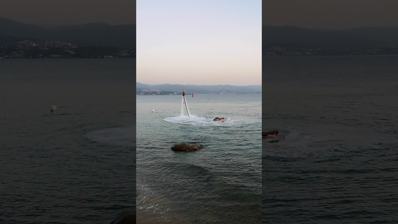 [JET SKI FLY BOARD]

Vincent Lagaf' en costume blanc à Ajaccio.