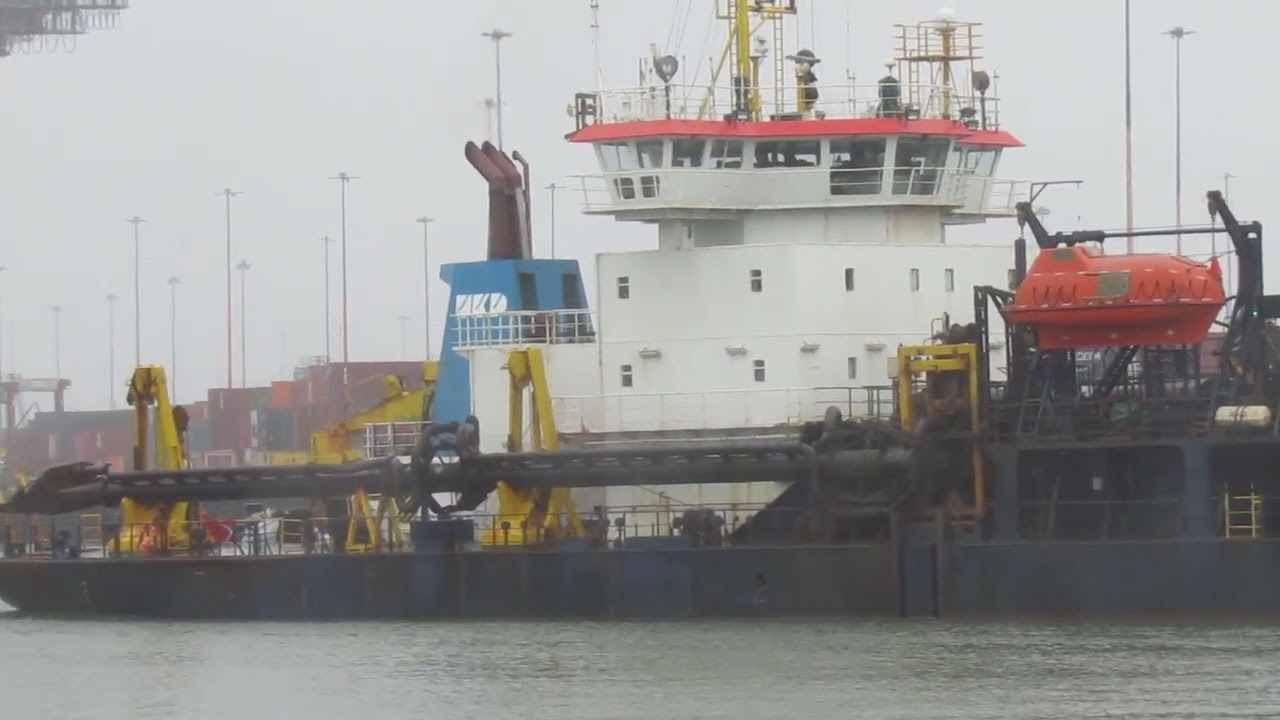 BLUEFIN Trailing Suction Hopper Dredger