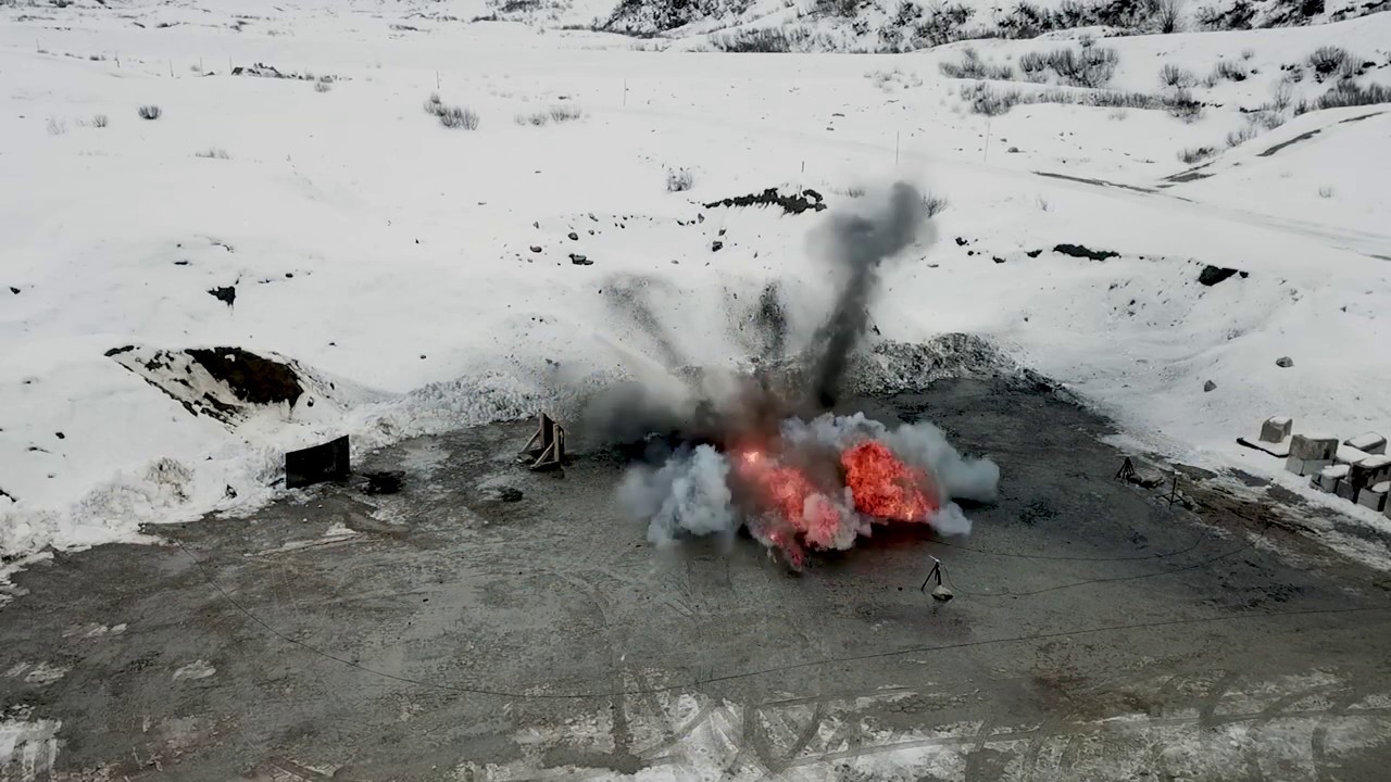 Explosionsübertragungstest mit einer 50kg-Fliegerbombe