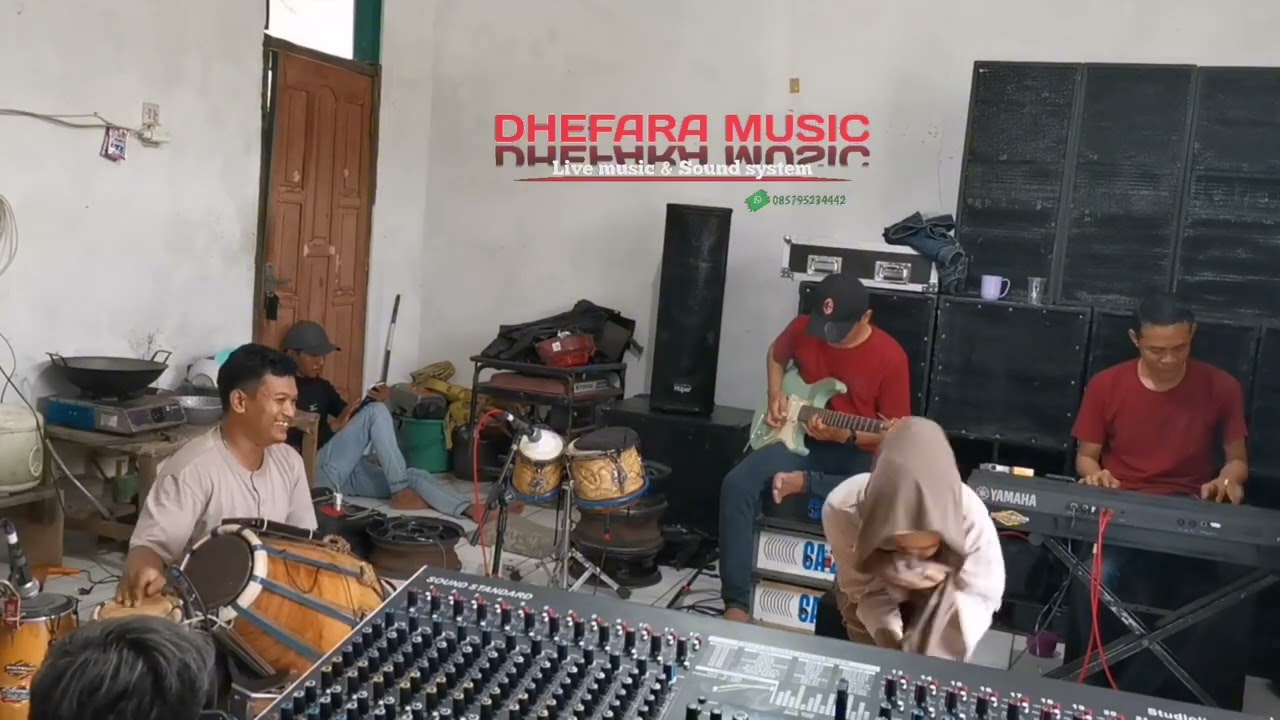 Lagu Band Viral Tiktok Selembut Salju | Dhefara Audio