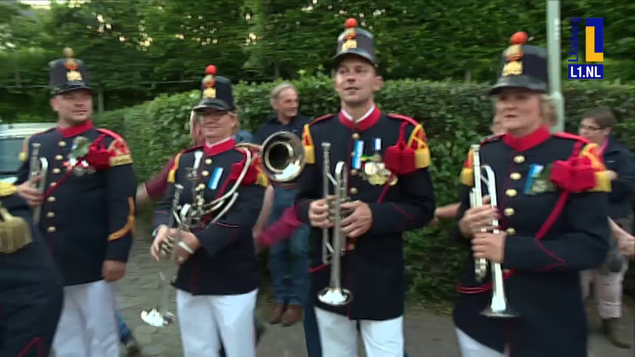 &Oacute;ngerwaeg over p&auml;&ouml;lke hauwe in Mheer - 11 jul 2017