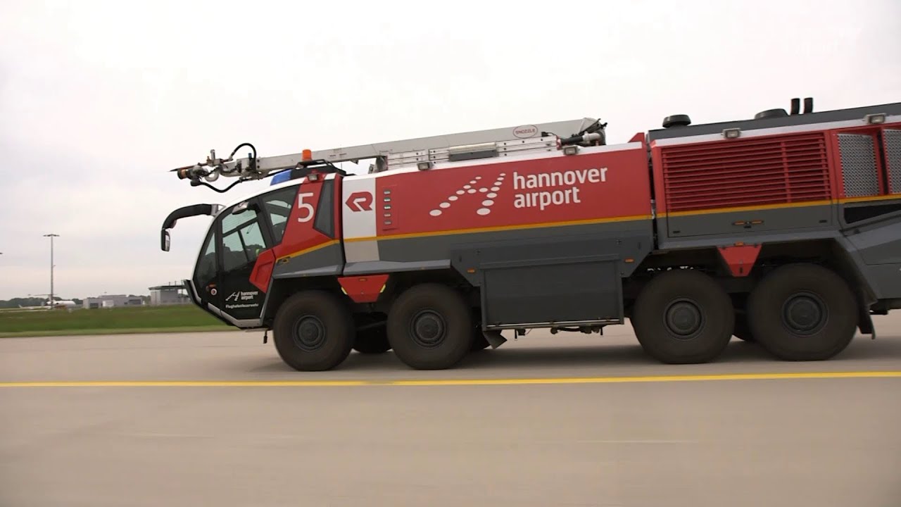 High-Tech mit 1000 PS - Panther der Flughafenfeuerwehr am Hannover Airport