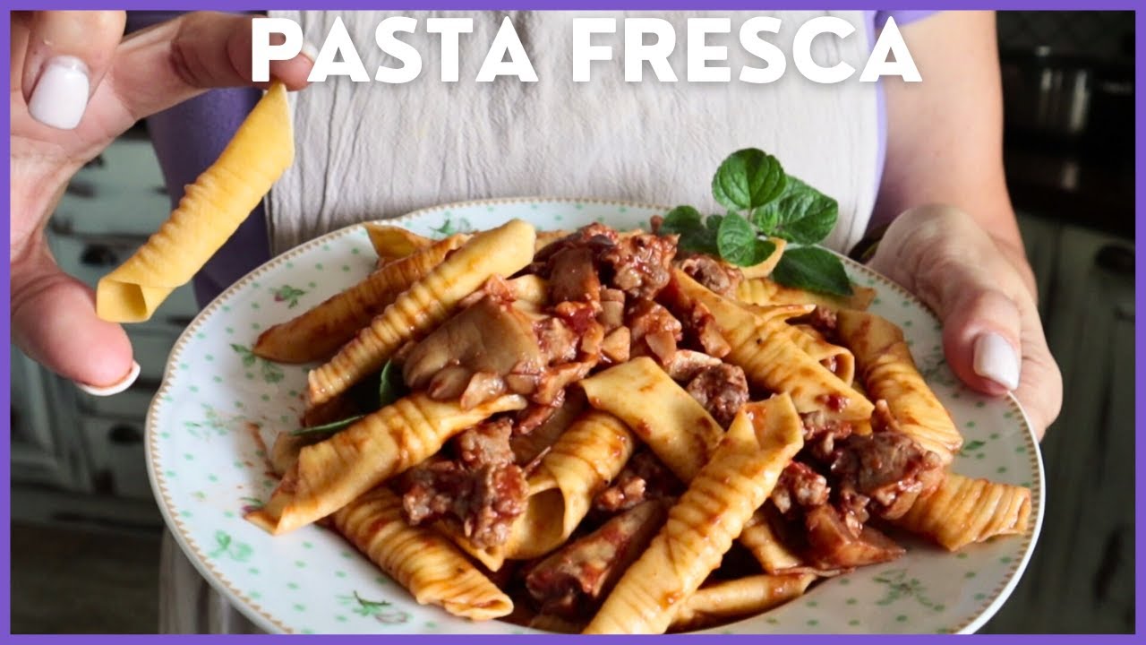 GARGANELLI con sugo di salsiccia e funghi