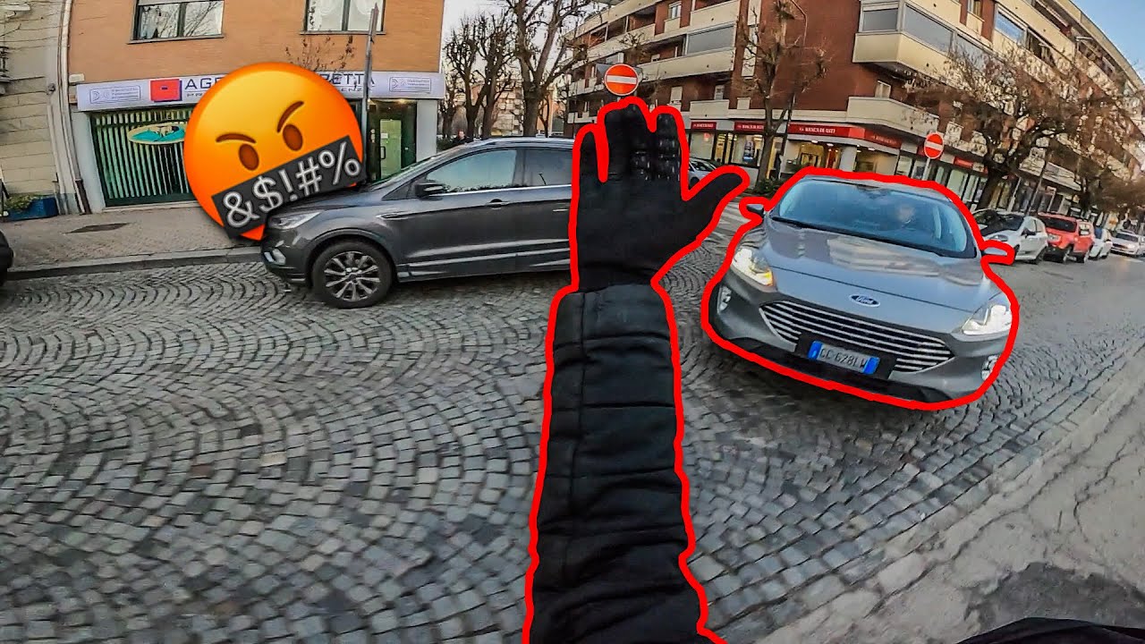 INCIDENTE SFIORATO!!🤬 / Angry People Is Back😱