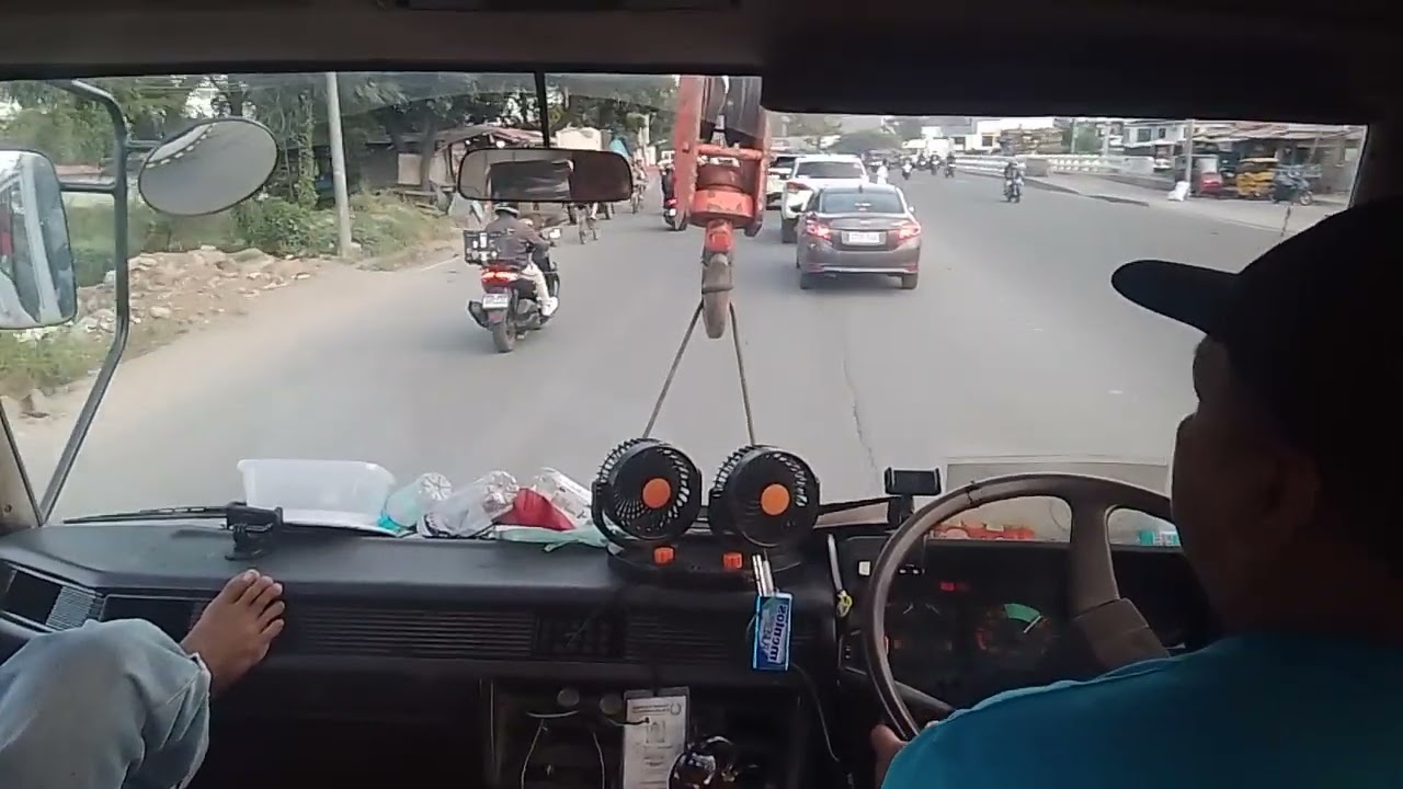 Highway to c-6 road 