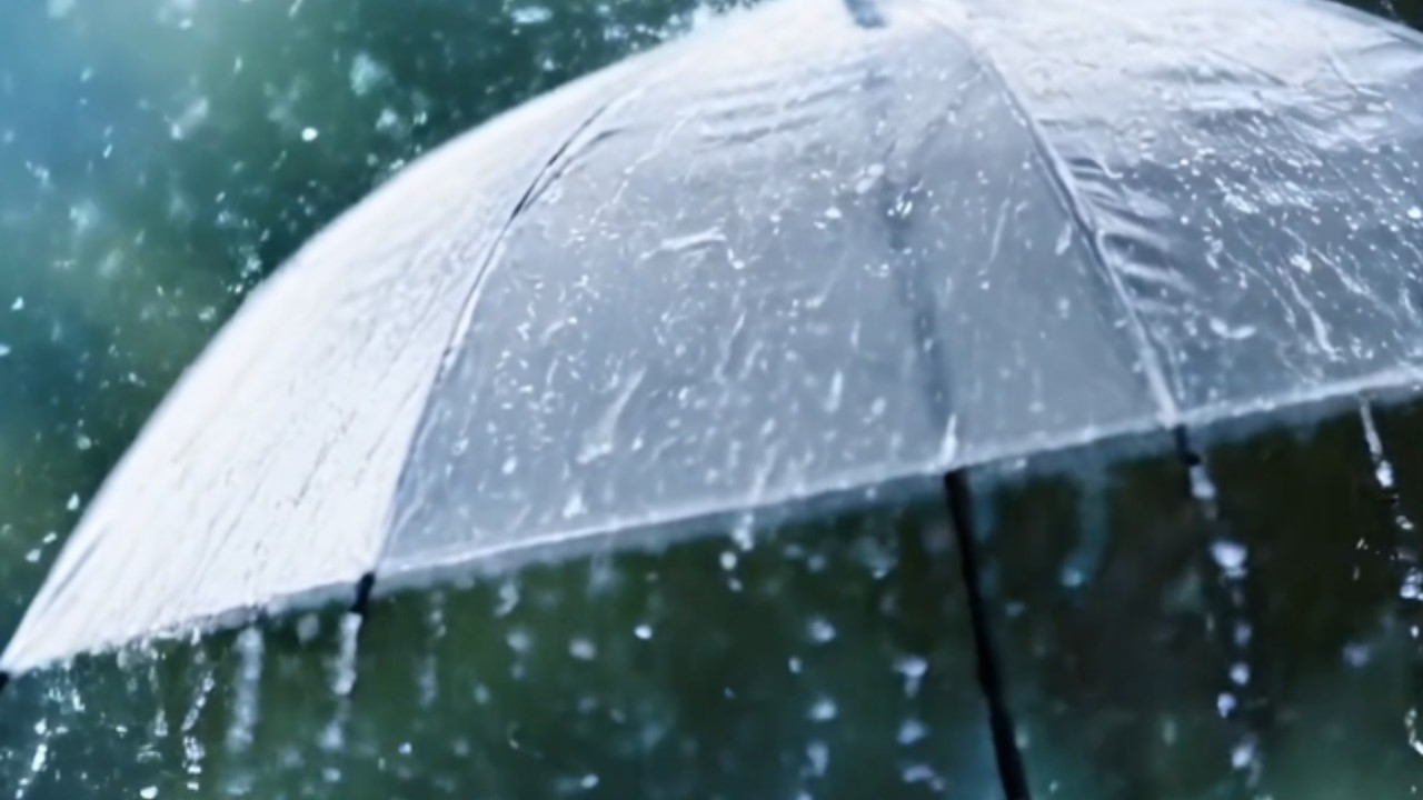 AMBIENT 15 minute Escape  -  Drift Off to Rainy Days Visuals and Music   REST CHILL MEDITATE CALM