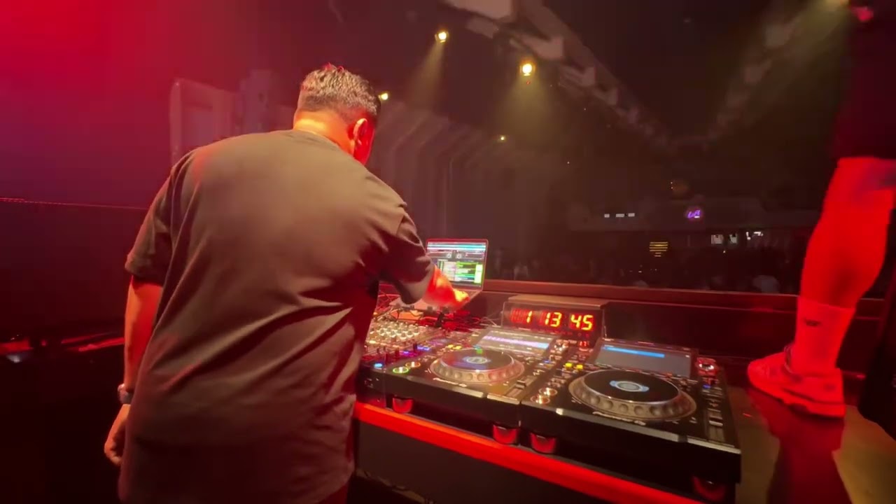 LIVE DJ SET At ( VENN CLUB MKSR )