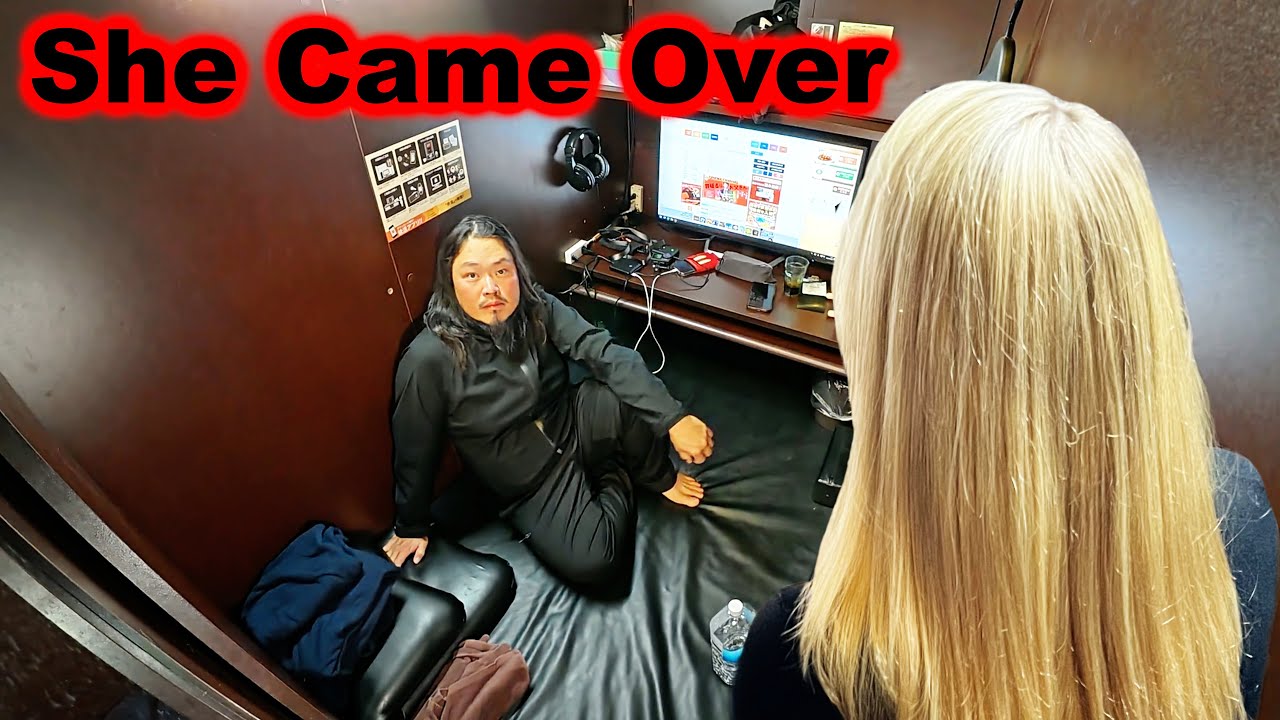 A Homeless Night in Japan’s $11 Internet Café With Her