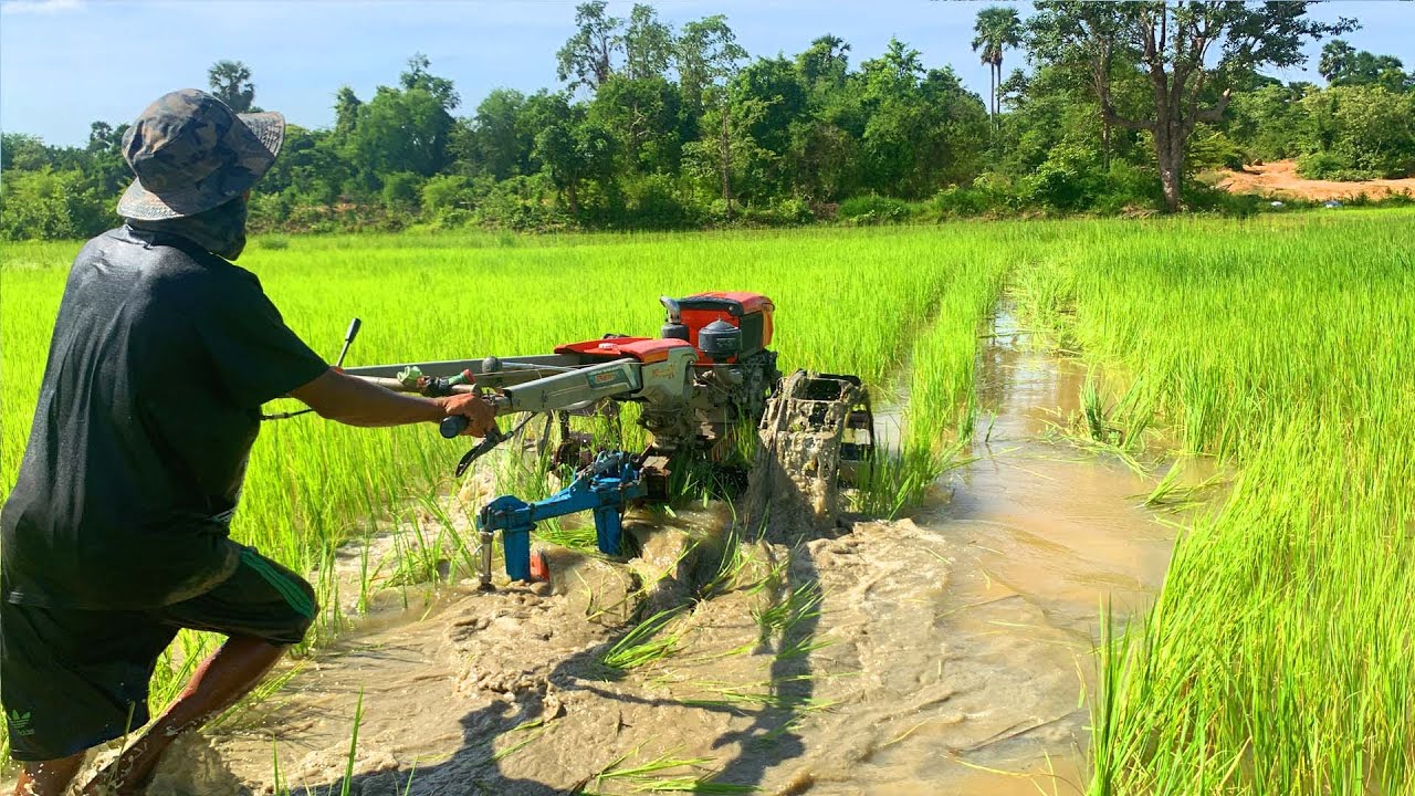 kubota zt 180,kubota zt 155  Plow Field Sand Stuck