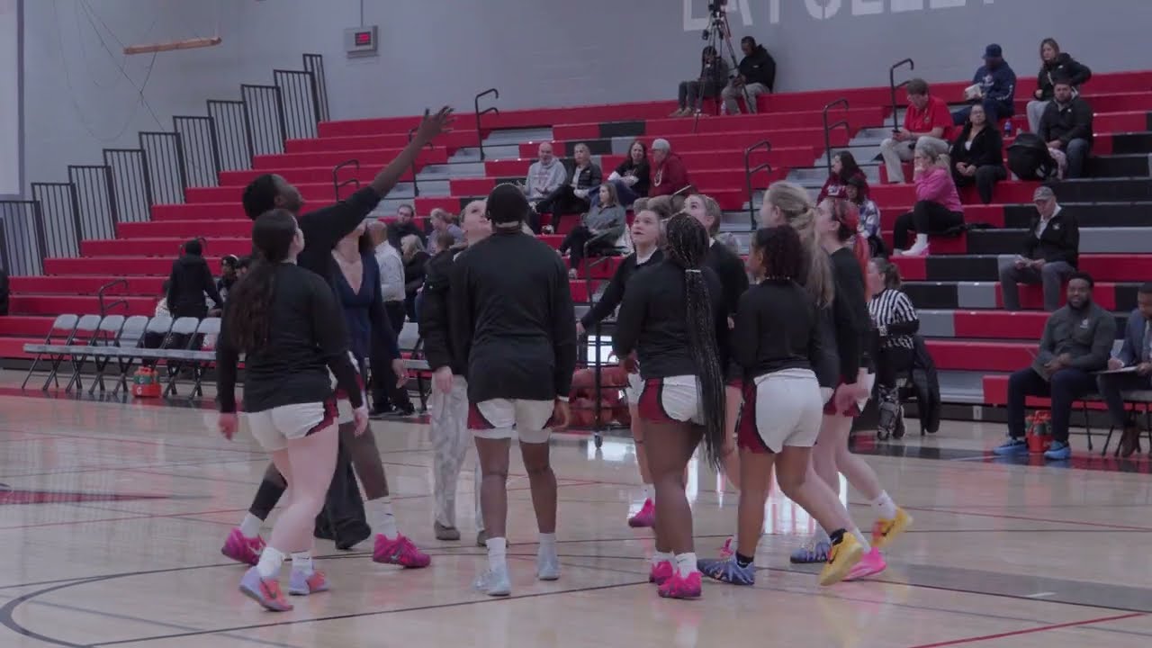 Top 15 y/o Player w/Top DI team vs DIII Powerhouse | Wisconsin Girls Basketball Game Highlights