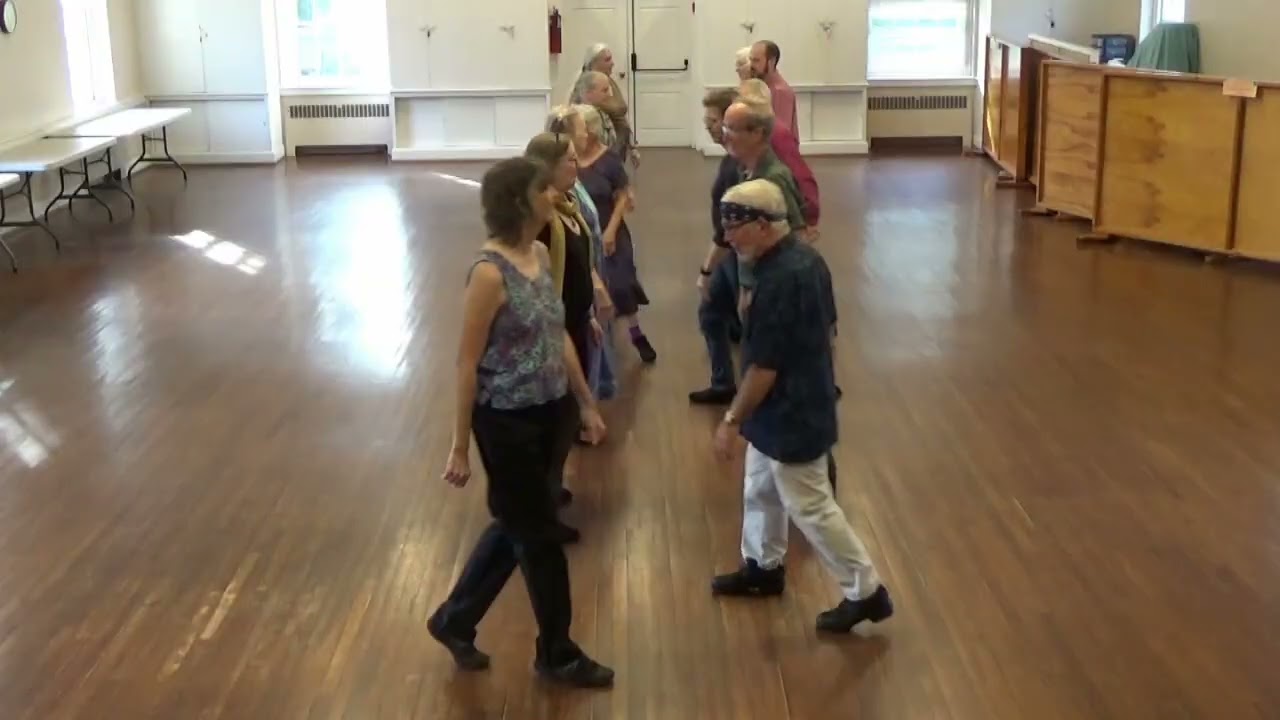 Heading for Zero English Country Dance (2)