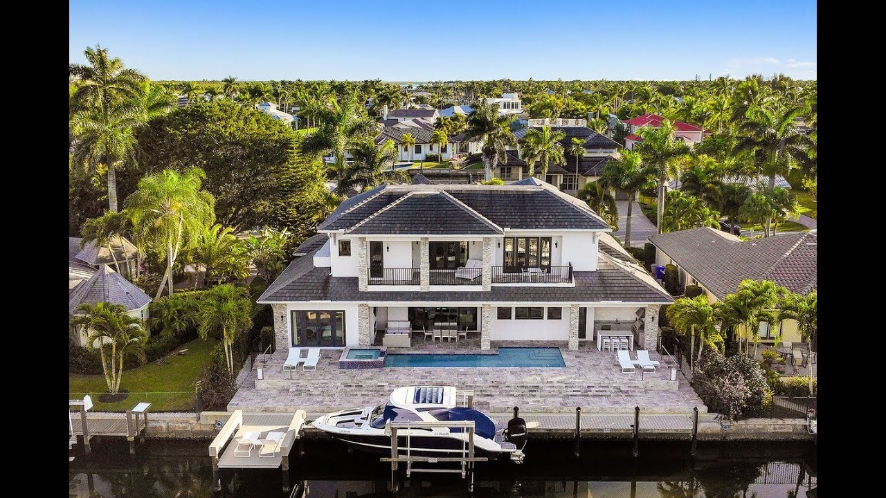 Captivating Waterfront Home in Naples, Florida | Sotheby's International Realty