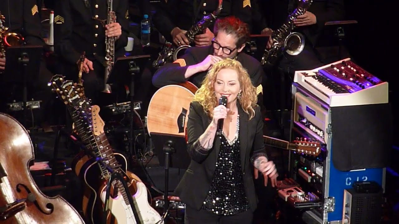 Anneke van Giersbergen & Orkest KLU -  Someone To Watch Over Me (Schouwburg Hengelo 22.05.2025) 1/5