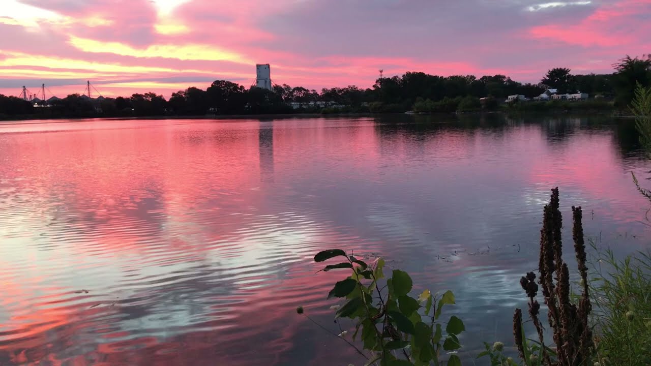 BACKWOODS USA - Sunrise On Golden Pond Midwest #sunrise #sunset #amazing #beautiful #nature #life