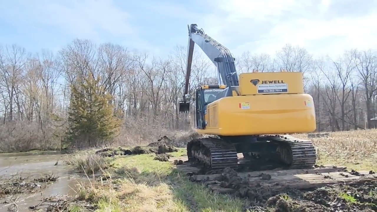 Starting a pond dredge with a 72' long reach excavator @MidwestExcavator