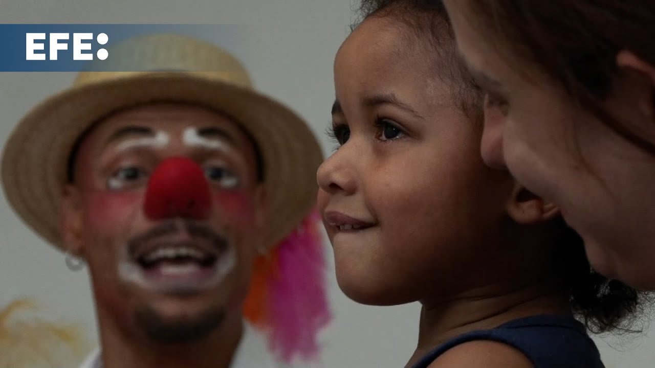 Llevar el Carnaval al hospital: La labor que cumplen 