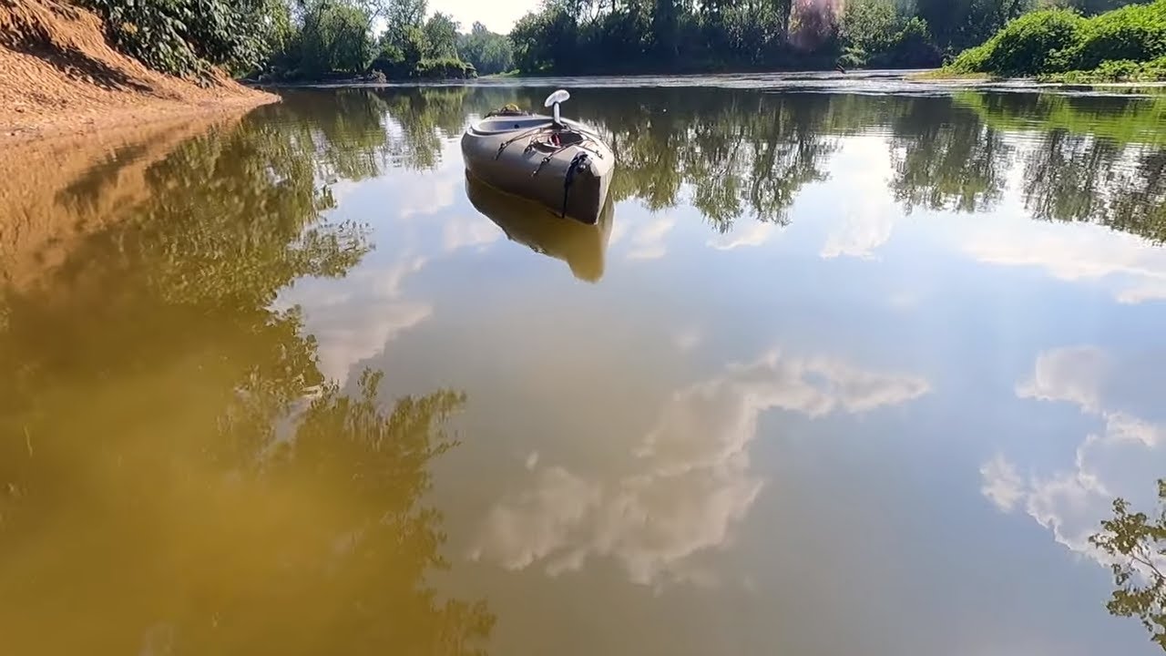 Searching The River For Indian Artifacts : A Fantastic Day