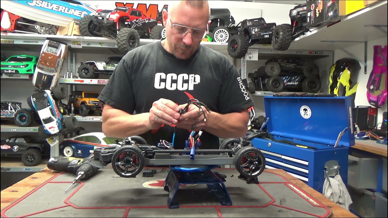 HOP ON PASSE LA CORVETTE STINGREY EN BRUSHLESS , le charbon nan c'est just pas possible