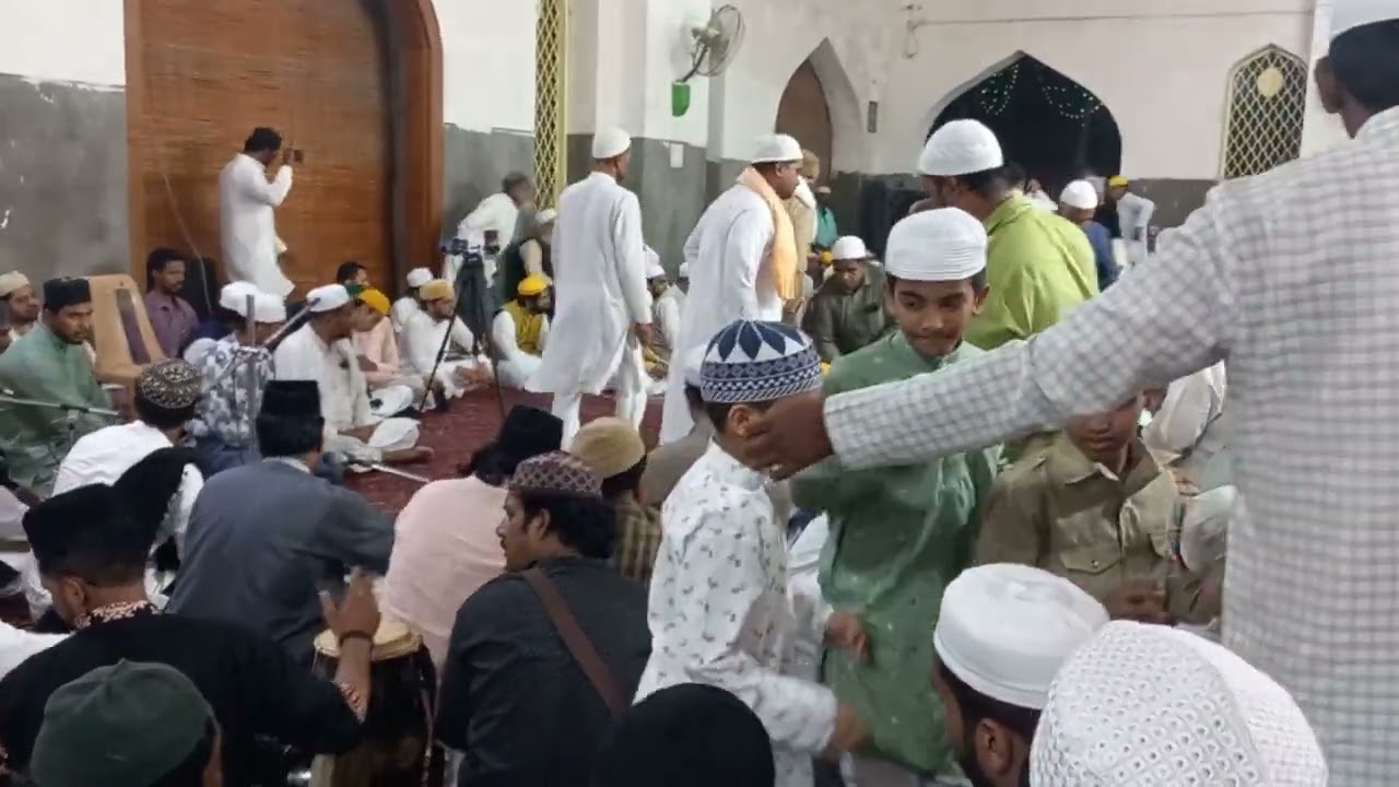 Urs Hazrat Abdul Qadeer Siddiqui  ( Hasrat ). Siddiq Gulshan  (26th April 2024 ). at Bahadurpura.