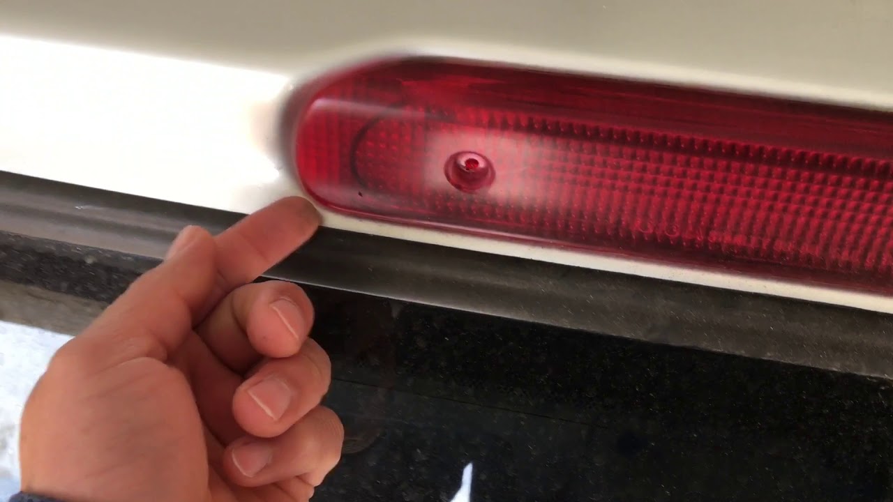 1998-2003 Toyota Sienna third brake light, high mount brake light
