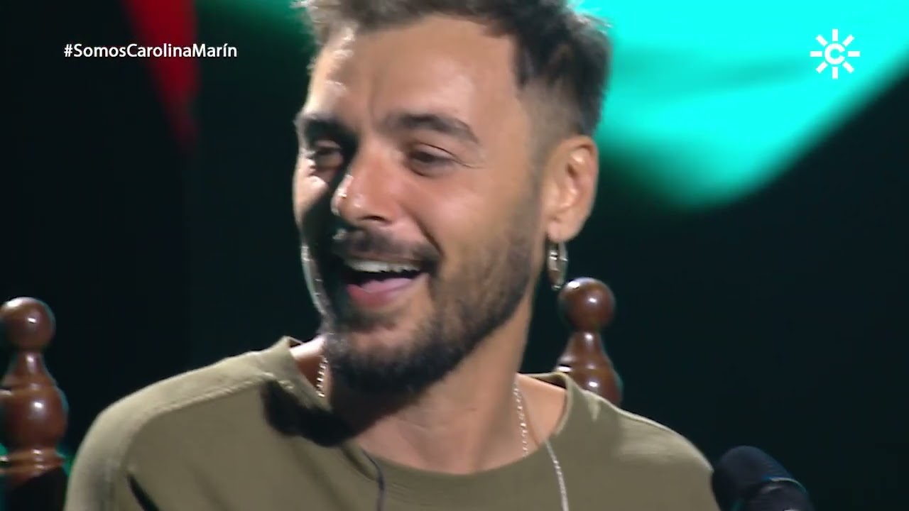 Raule canta 'Colega antibalas' en 'Somos Música' para Carolina Marín