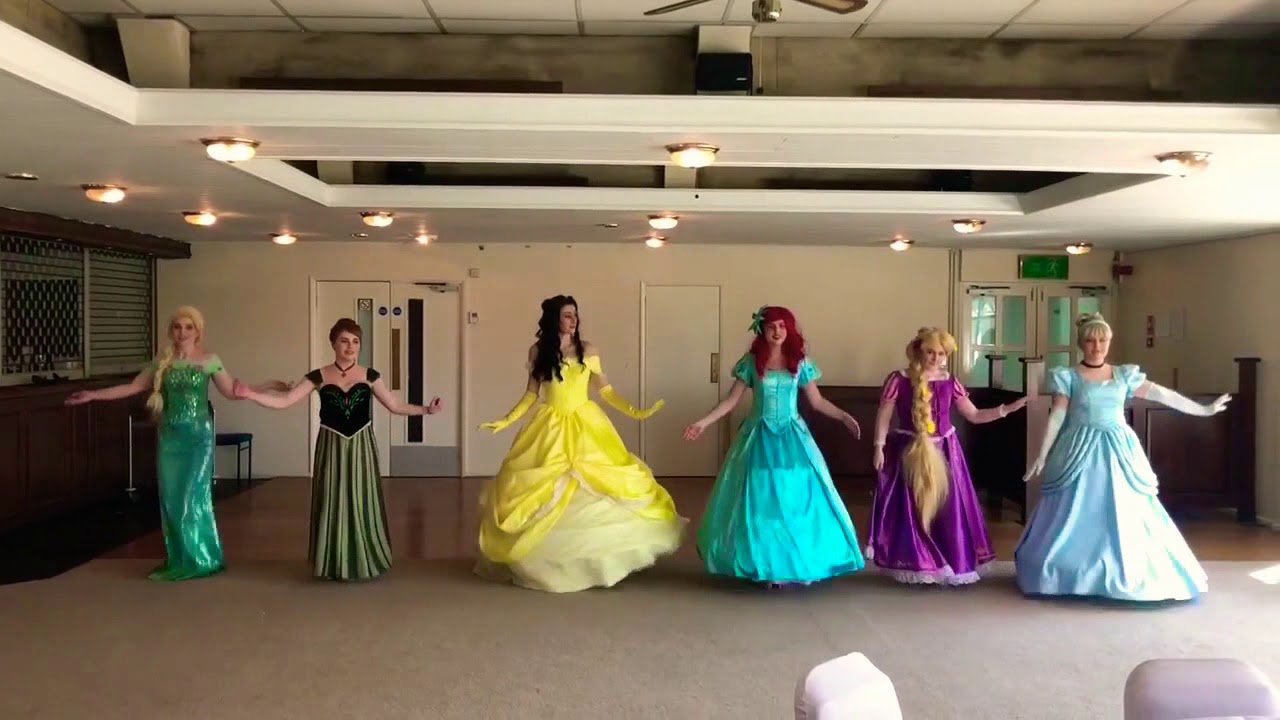 The glow - Character Company Princesses