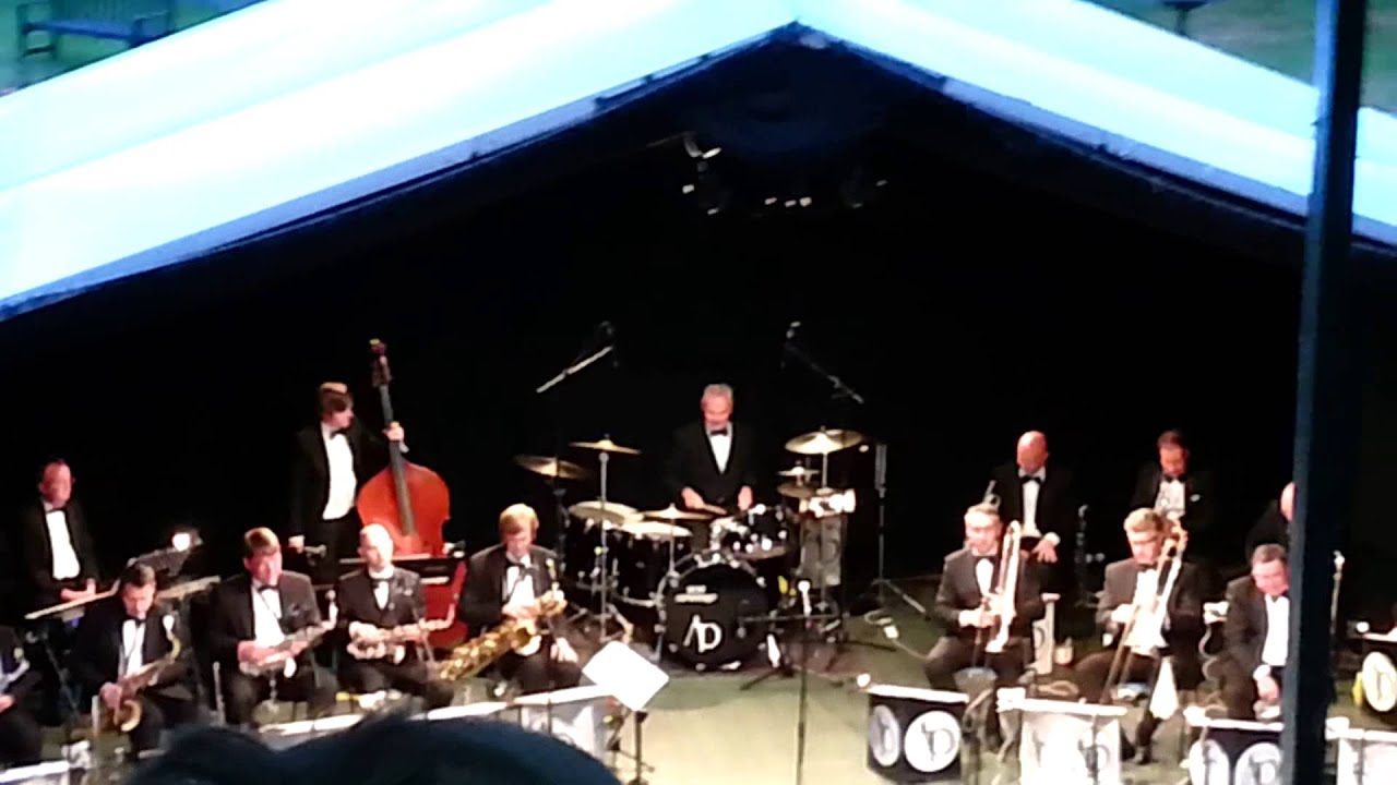 Bob howard drum solo,
