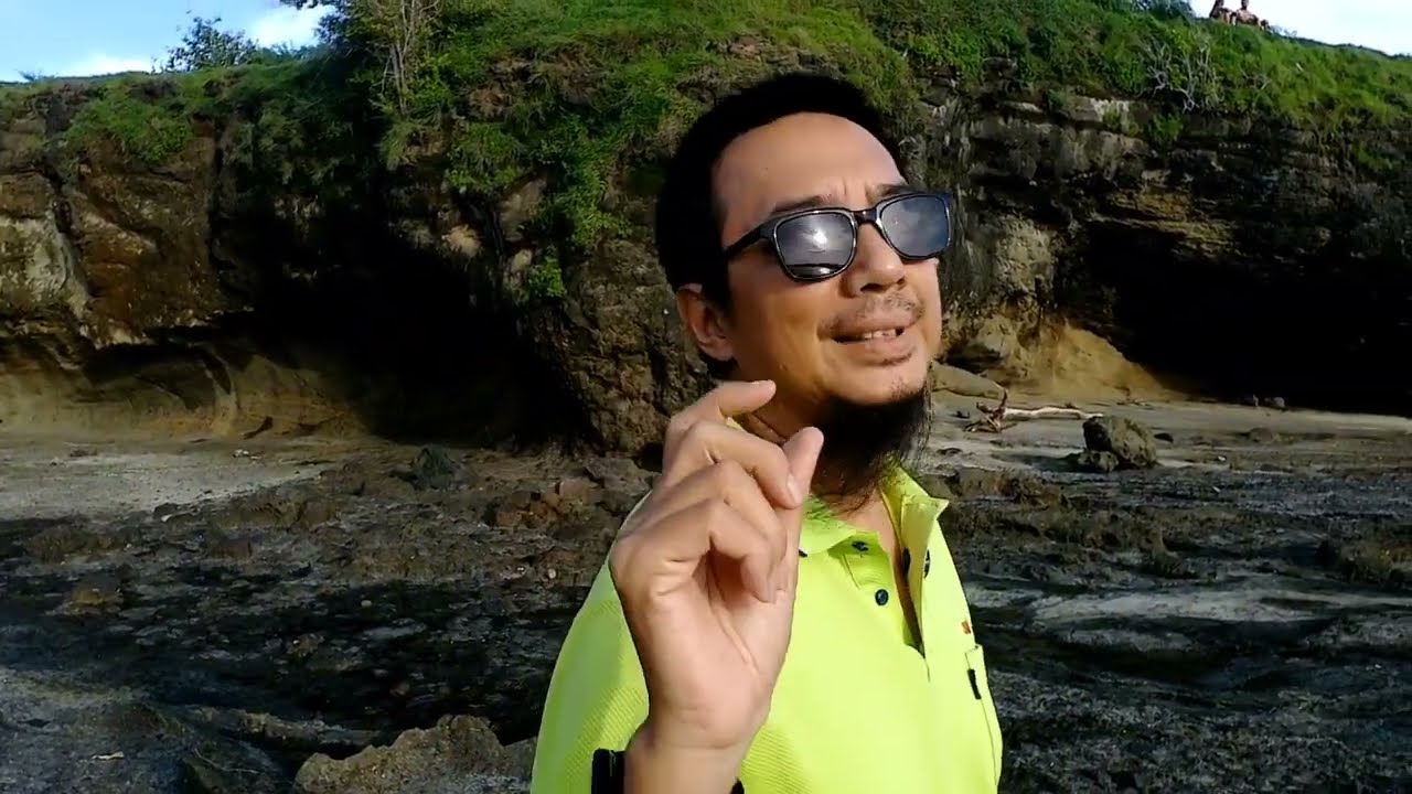 Ini yang membedakan Adzan dan nyanyian