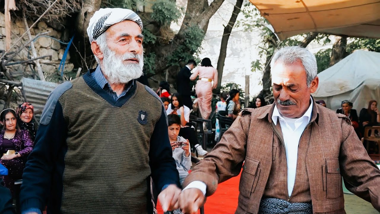Hakkari Durankayada Harika Dengbeji - Sılehi Aşireti Hakkari Düğünleri 2022