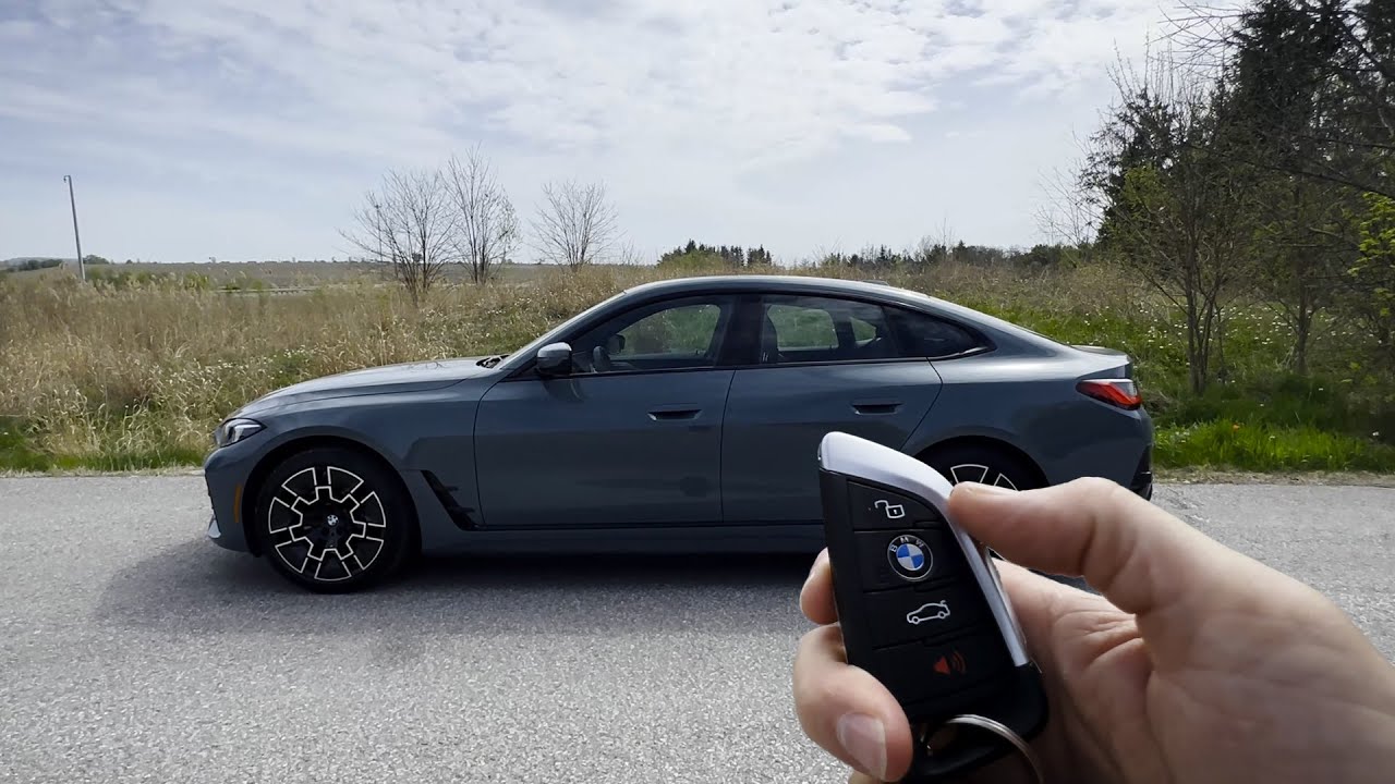 Keyfob tricks in the BMW i4 (and how to set them up)