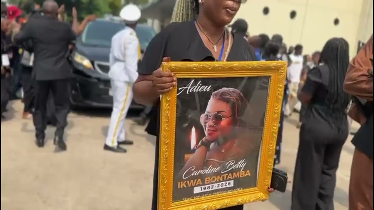 Bana ya Caroline baleli maman na bango epesi pasi pe mawa