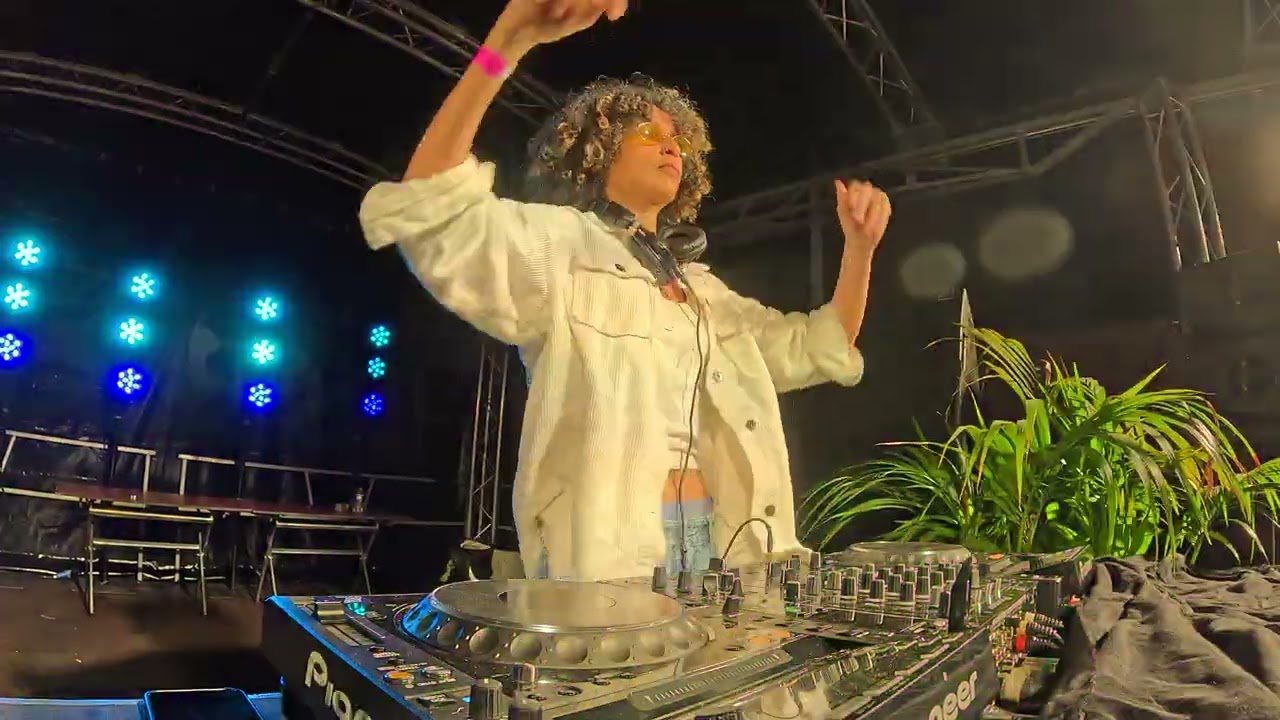 Djette Nanixa Arabic Set Benenwerk Brugge Festival 09 AUG P 04